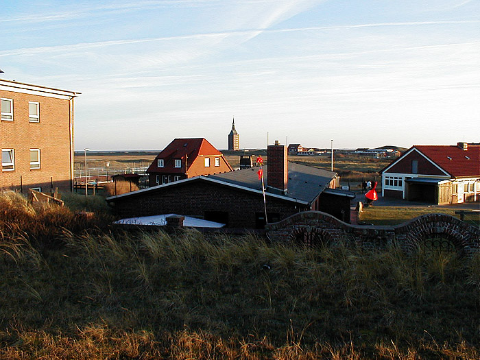 Blick vom Deckwerk zum Westdorf