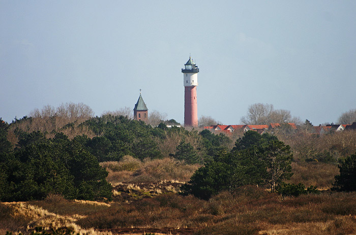 Blick über das Landschaftsschutzgebiet zum Dorf