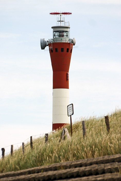 Blick hoch zum Neuen Leuchtturm