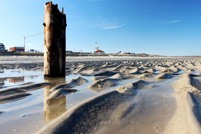 Pfahlrest am Hauptstrand