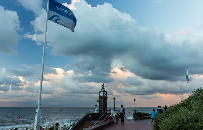 Abend an der Promenade