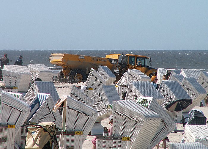 Dumper am Hauptstrand