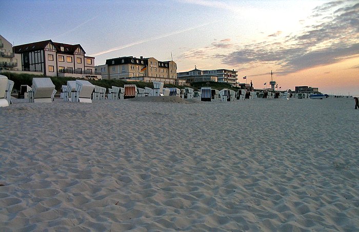 Strand in der Abendd&auml;mmerung