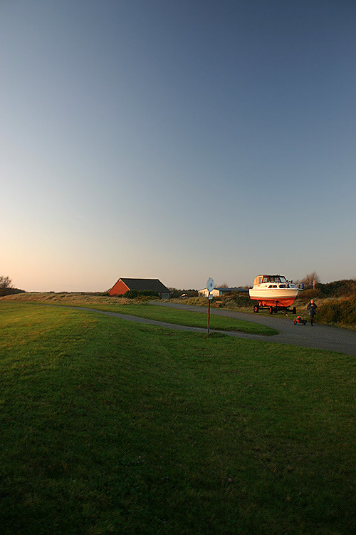 Deich und M&uuml;llpre&szlig;anlage