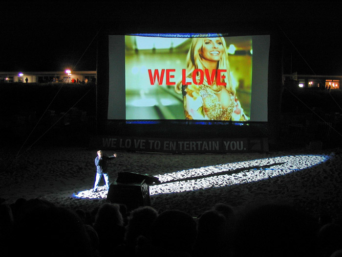 Open-Air-Kino am Strand