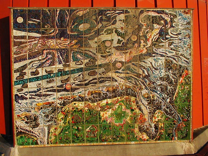 Keramiktafel am Neuen Leuchtturm