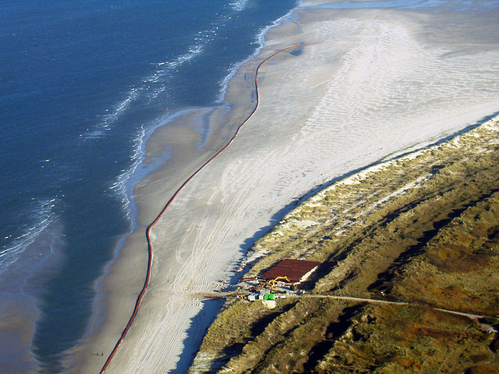 Sp&uuml;lleitung aus der Luft gesehen