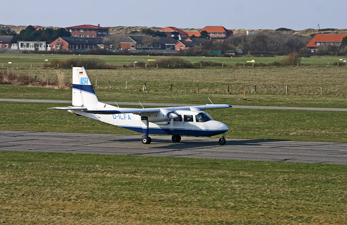 Startendes Flugzeug der LFH