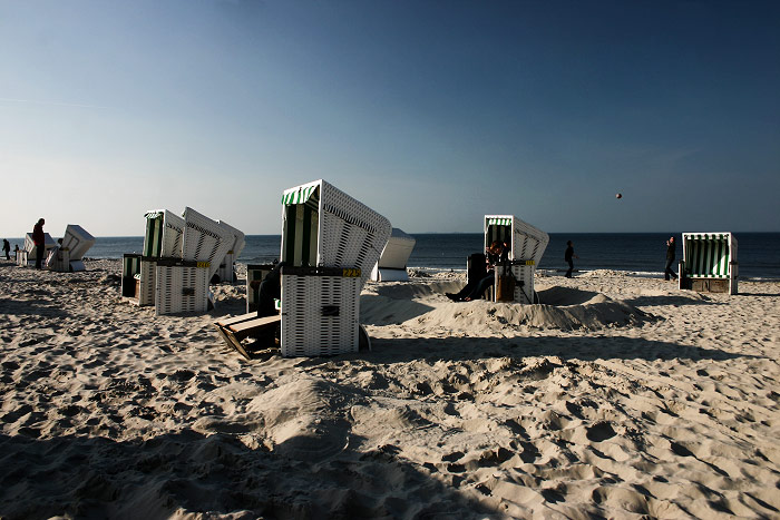 Strandk&ouml;rbe am Hauptstrand