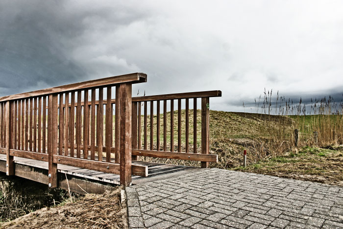 Neue Br&uuml;cke &uuml;ber den Deichgraben