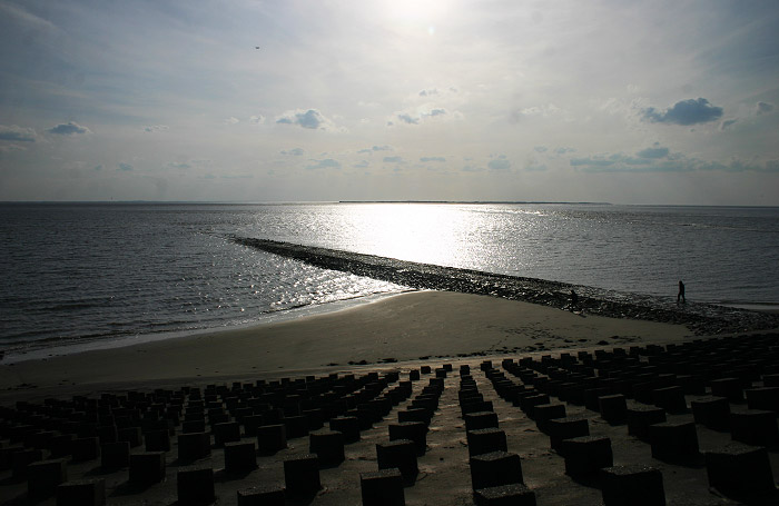 Gegenlichtaufnahme am Deckwerk