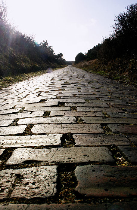 Pflaster auf dem Fußweg zum Westen