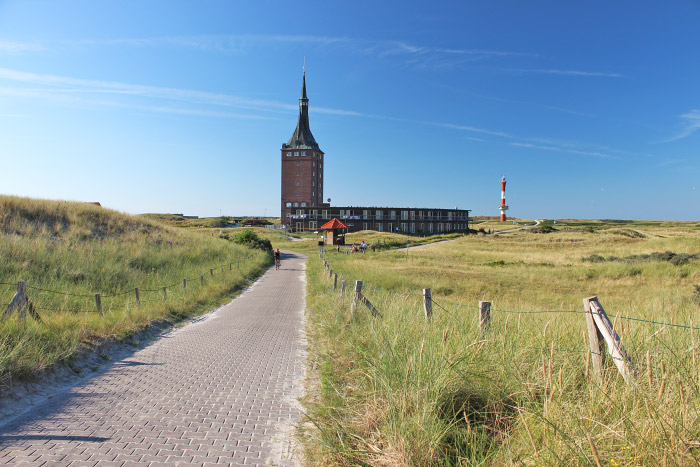 Straße vom Anleger ins Westdorf