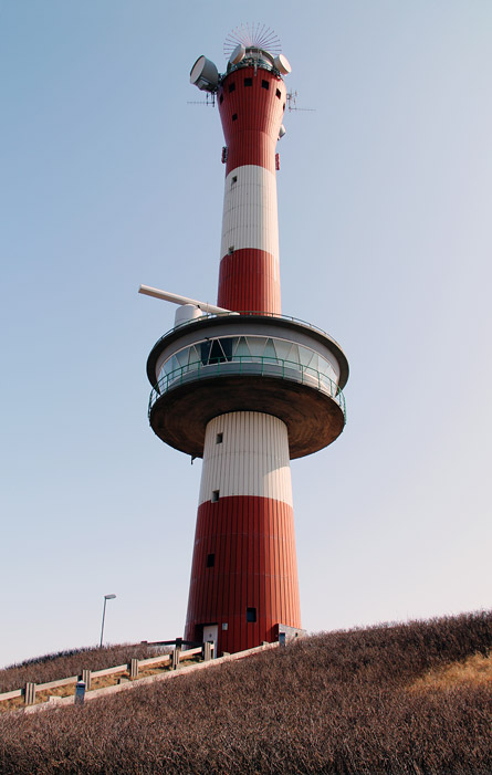 Blick hinauf zum Neuen Leuchtturm