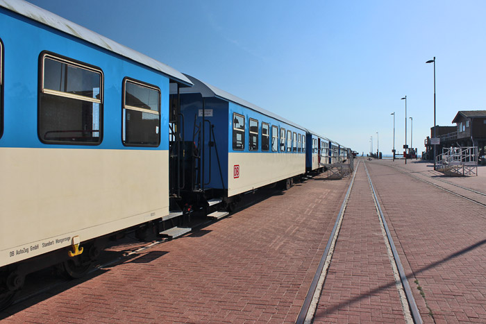 Leerzug am Haltepunkt Westanleger