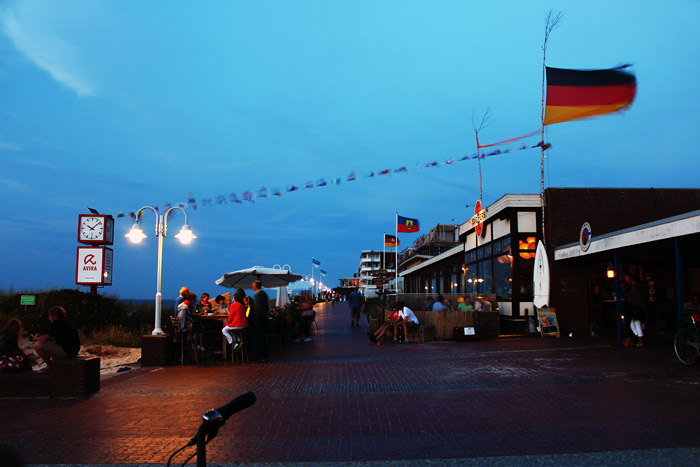 Westliche Strandpromenade mit Digger's