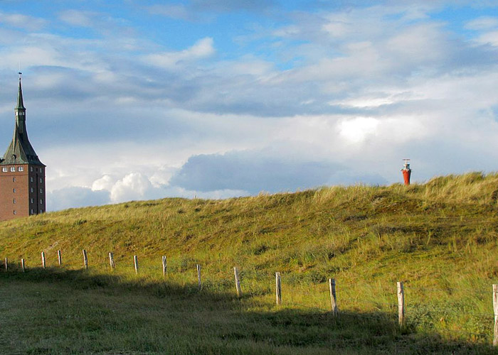 Harle H&ouml;rn-D&uuml;nen mit Westturm und Leuchtturm
