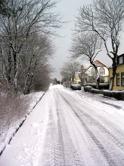 Bahnhofstra&szlig;e im Winter