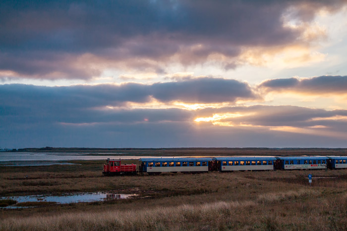 Auf dem Weg zum Dorfbahnhof