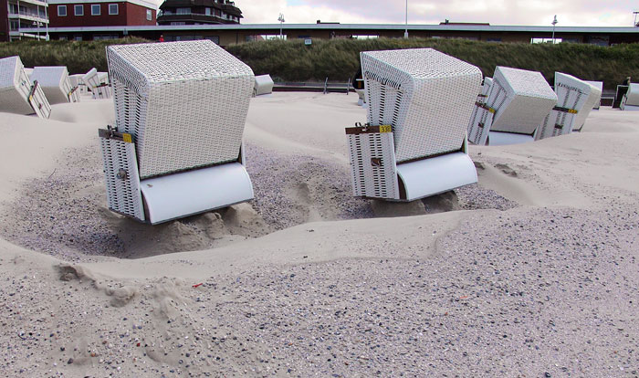 Strandk&ouml;rbe nach dem Sturm