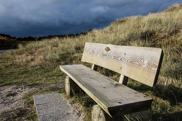 Bank an der Stra&szlig;e zum Westen