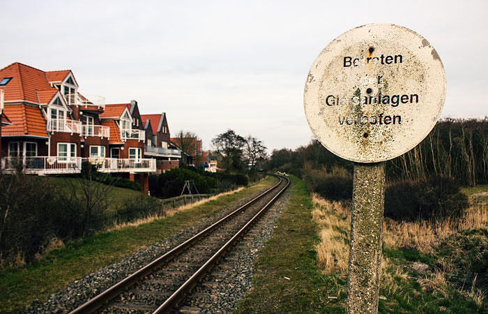 Betreten der Gleisanlagen verboten