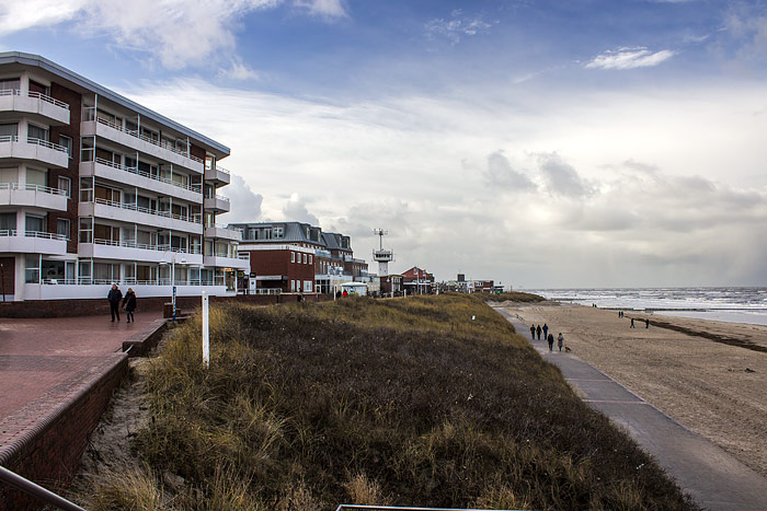 Strand und westliche Promenade