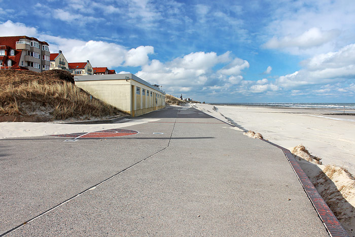 Strandmauer beim OKH-Schuppen