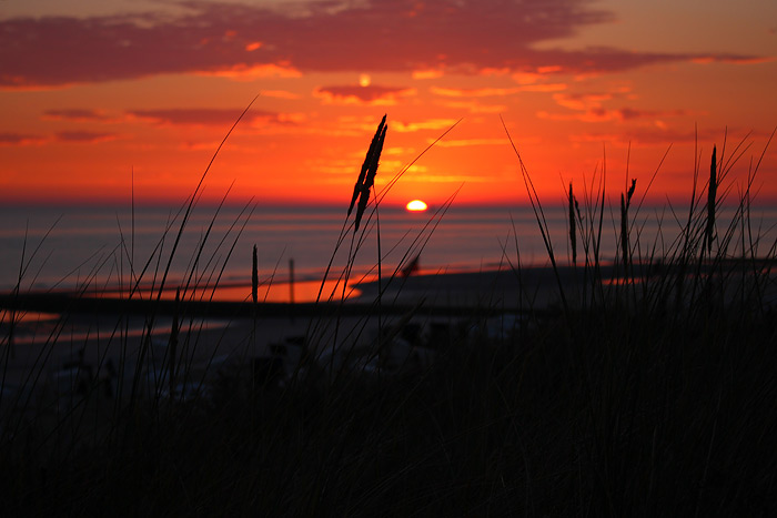 Sonnenaufgang &uuml;ber dem Meer