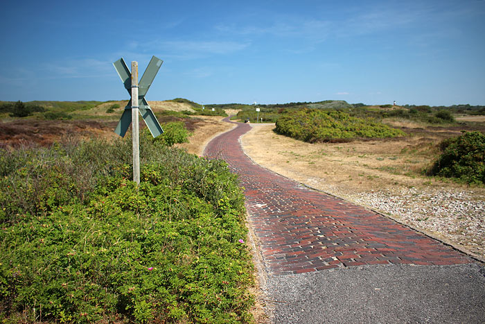 Bahn&uuml;bergang im Westen