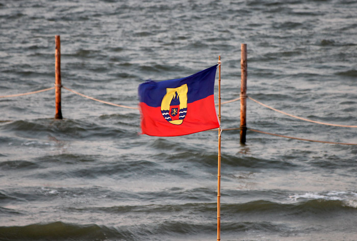 Wangerooge-Flagge am Strand