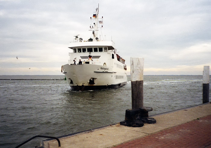Motorschiff Harlingerland am Anleger