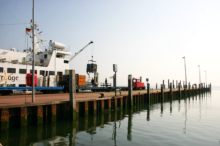 Gep&auml;ckverladung am Anleger