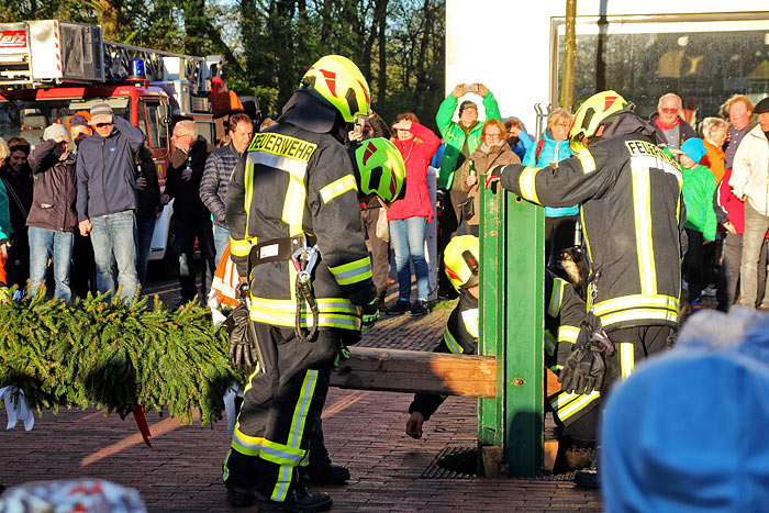 Maibaumaufstellen 2018