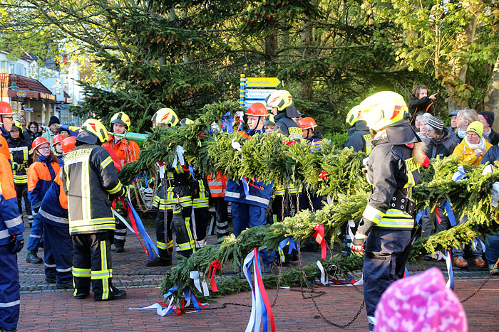 Maibaumaufstellen 2018