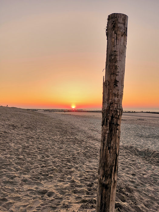 Pfahl am Hauptstrand