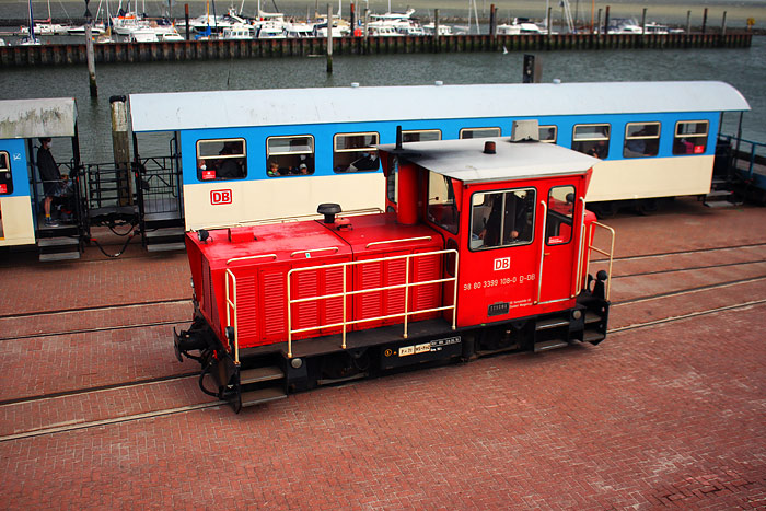 Lok 399&nbsp;108-0 am Anleger