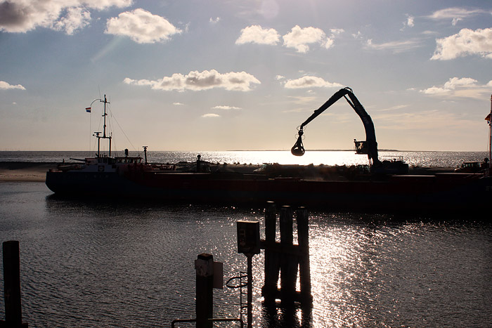 Steinschiff am Westanleger