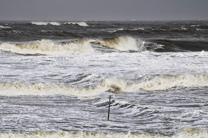 Sturmbrandung vorm Hauptstrand