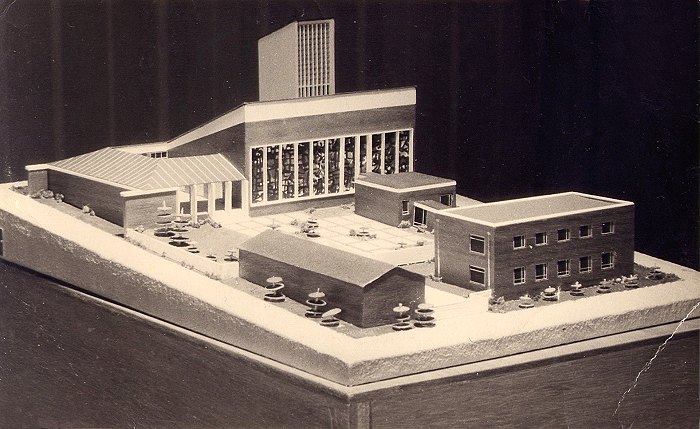 Modell der kath. St. Willehad-Kirche