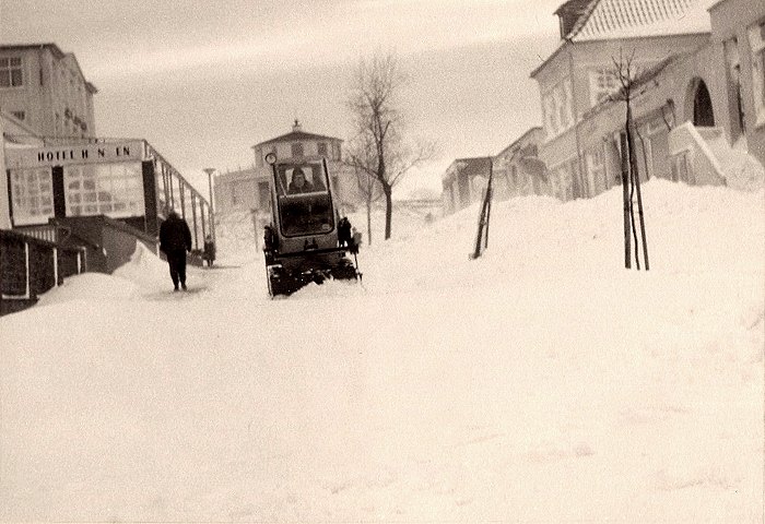 Schneer&auml;umung auf der Zedeliusstra&szlig;e