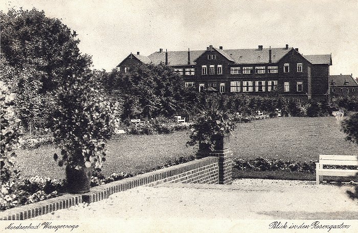Blick in den Rosengarten