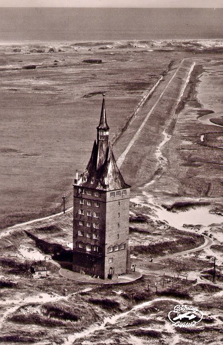Der Westturm aus der Luft