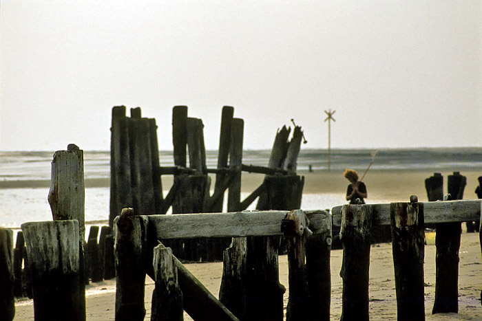 Ostanleger mit Schwellen und Dalben