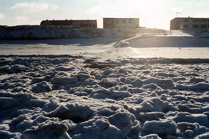 Eis am Strand bei Buhne P