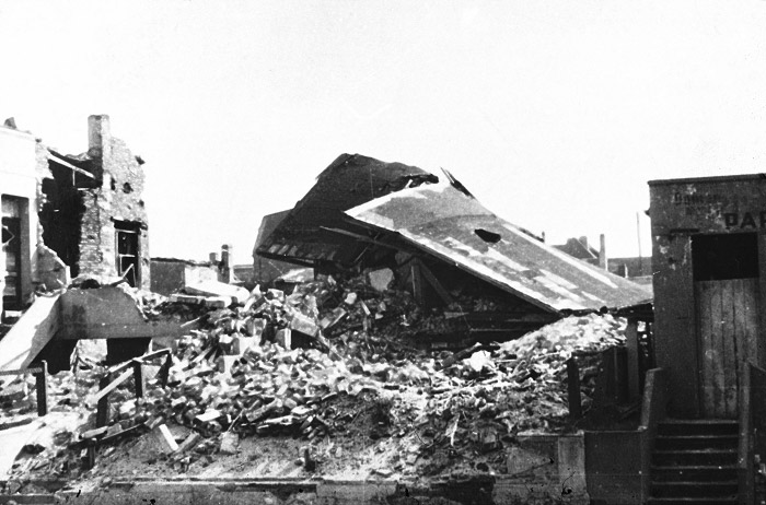 Zerst&ouml;rtes Haus Daheim