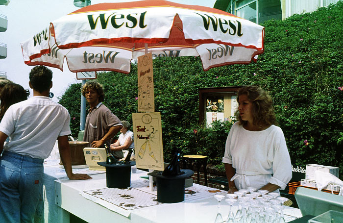 Getr&auml;nkestand vor dem Pudding