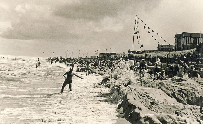 Hochwasser am Bade- und Burgenstrand