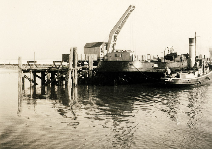 G&uuml;terverladung am Westanleger