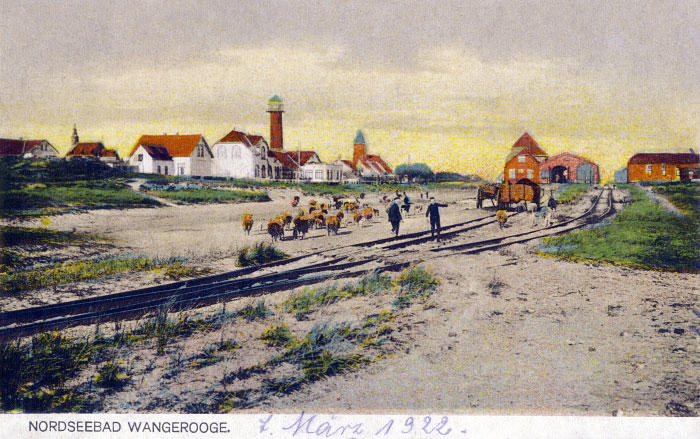 An den Schienen westlich des Bahnhofes